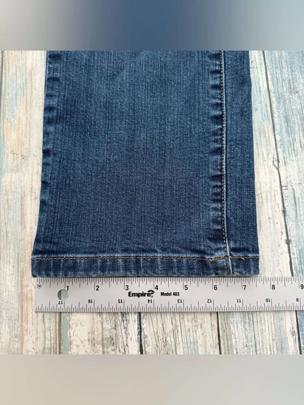 L.L. Bean Jeans Classic Fit Womens 10 Denim 30” Waist Straight Mid  Rise Blue